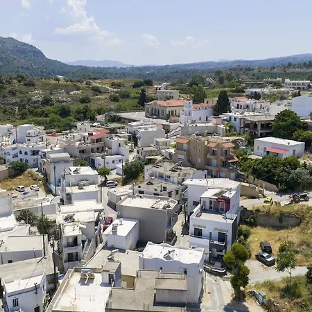 Elia Village Apartment